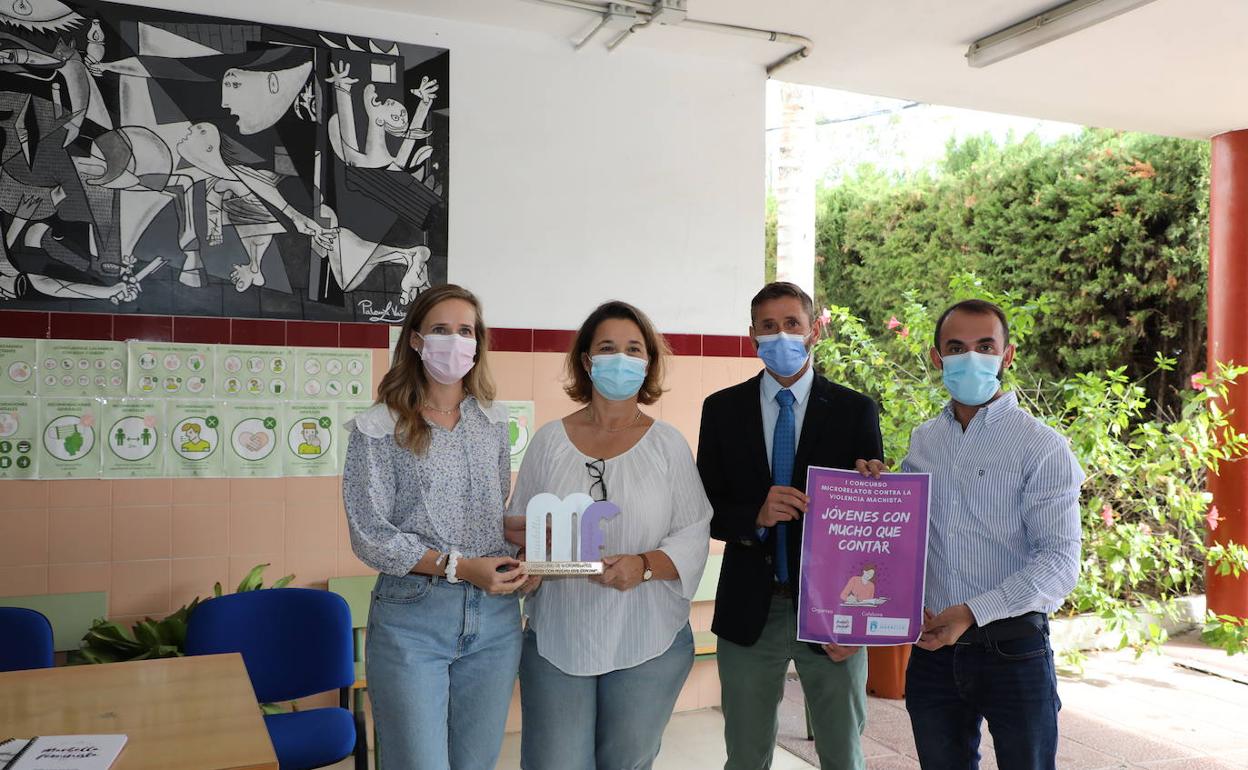 Presentación del certamen de microrrelatos, 'Jóvenes con mucho que contar'. 