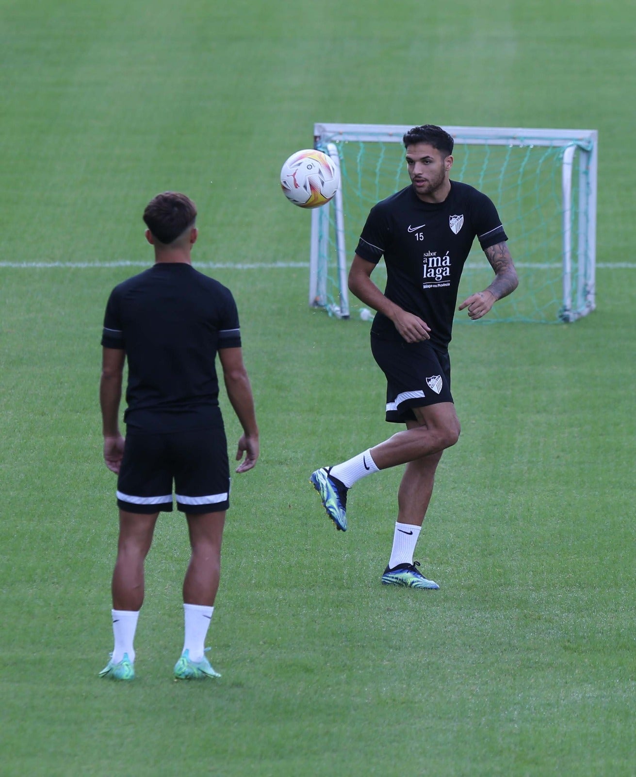 El club blanquiazul abrió las puertas de su estadio para crear comunión entre plantilla y seguidores aprovechando el festivo nacioanl del Día de la Hispanidad y con el objetivo de impulsar la venta de abonos.