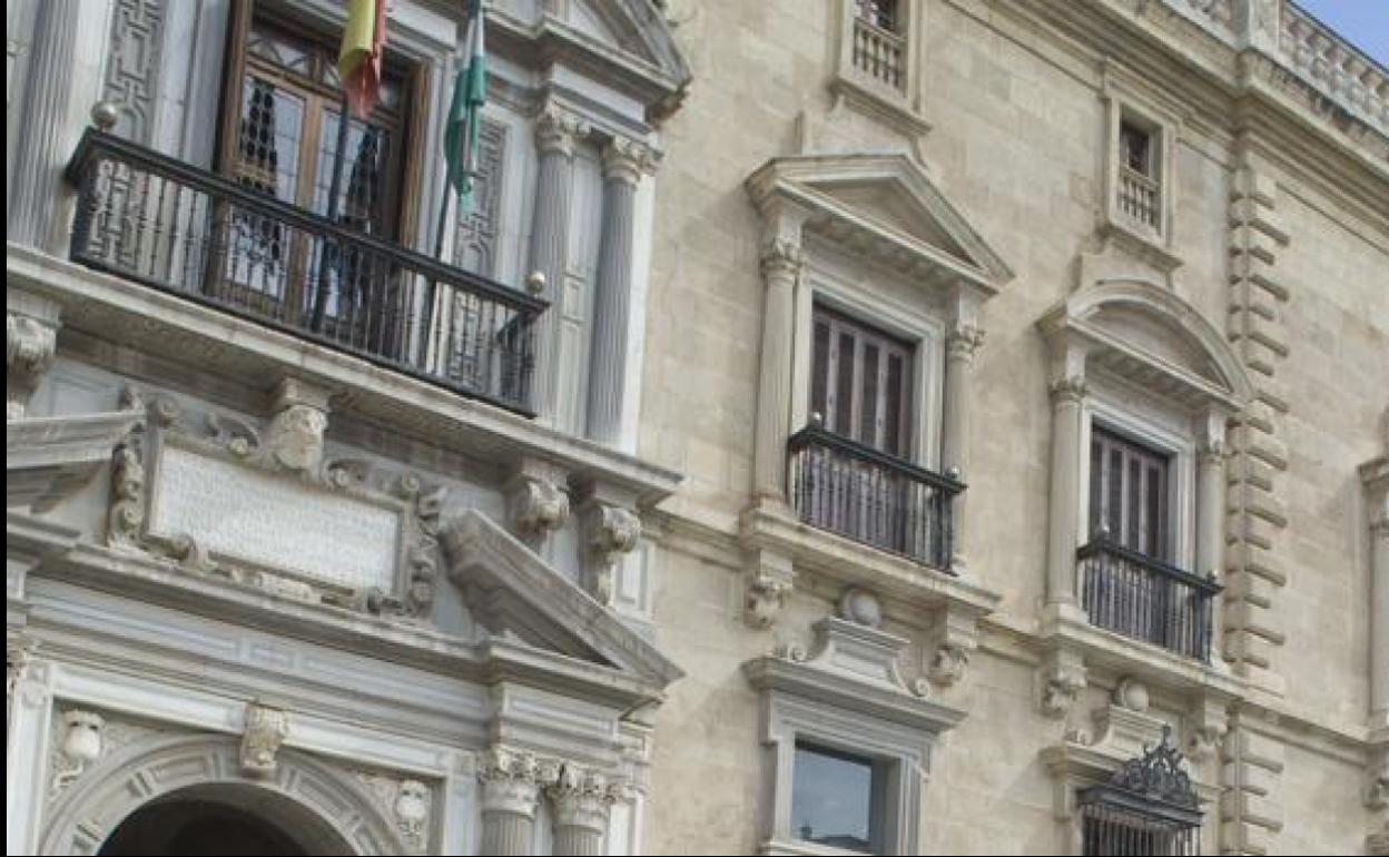 Condenan a once años de prisión a un hombre por abusar de su hija menor en Málaga
