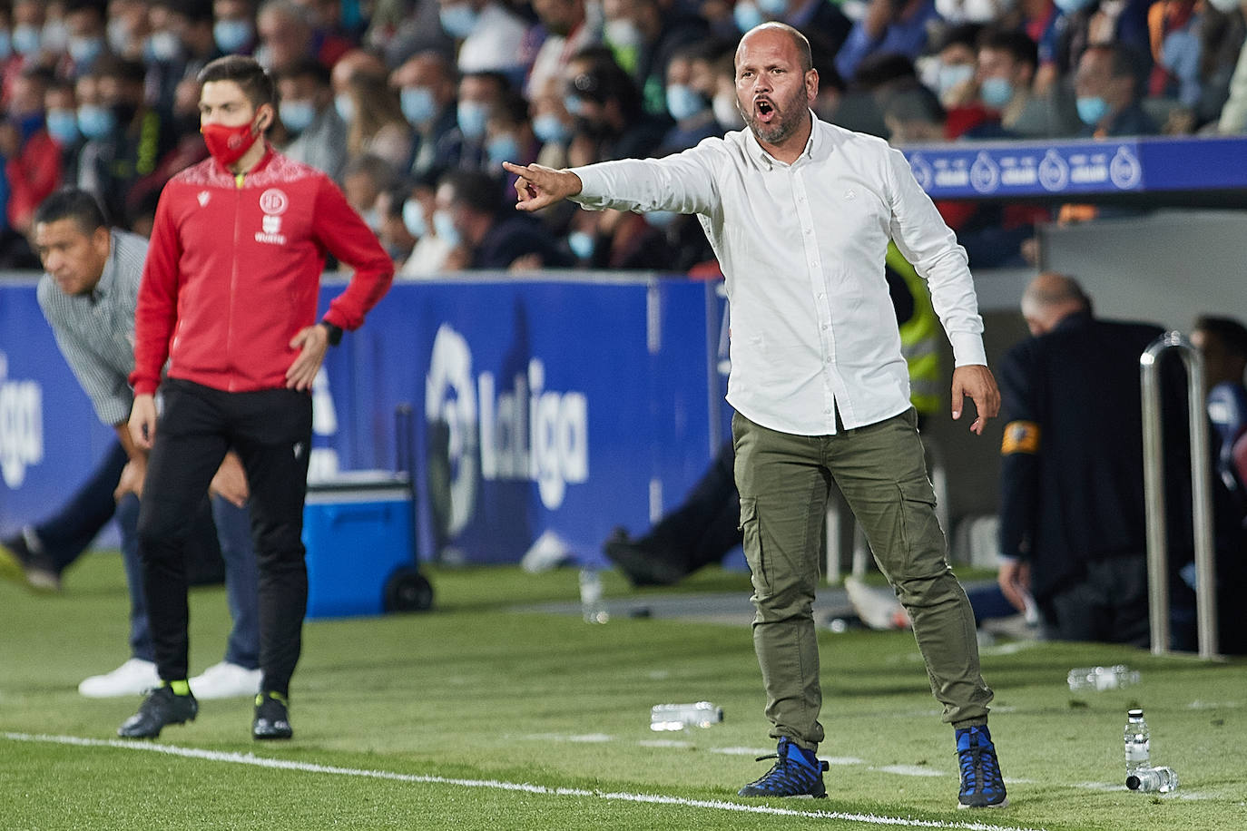 El Málaga se llevó un punto de su visita al estadio El Alcoraz 