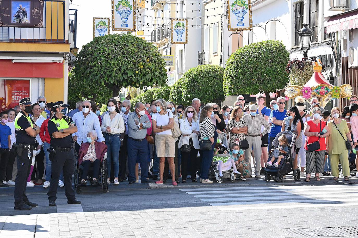 Procesión de San Pedro por las calles de Marbella. 