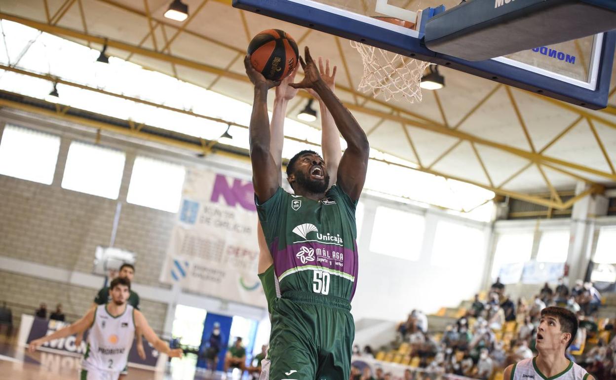 Eric, durante el partido contra el Joventut en la pretemporada. 