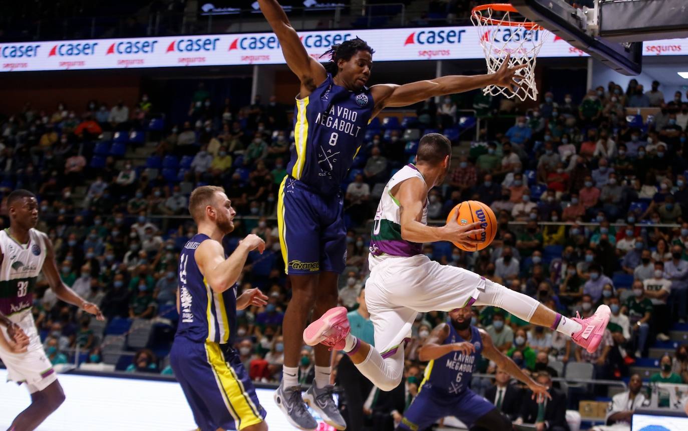 El Carpena acogió su primer partido de la Basketball Champions League 