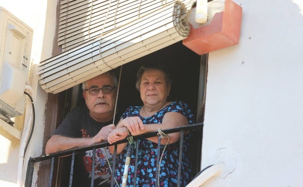 Andrés Romero junto a su esposa Carmen Fernández. 