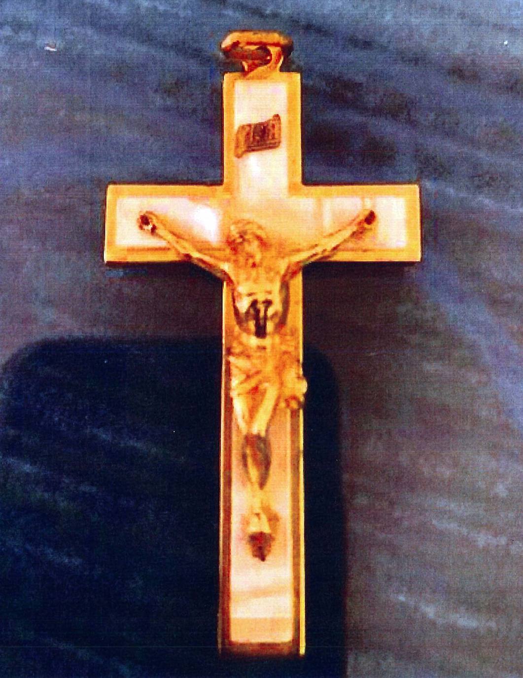 Tras la investigación del Obispado y de la Guardia Civil, el pueblo ha logrado recuperar al menos las alhajas, 12 piezas de oro de un valor «incalculable por lo sentimental y lo simbólico», dice el regidor