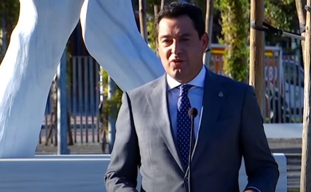 Moreno, durante la inauguración del monumento a los profesionales sanitarios.