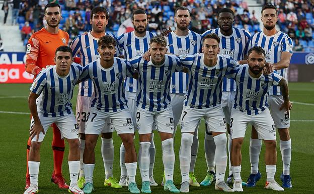 El Málaga sigue decimotercero, a tres puntos de los 'play-off' y de la zona de descenso