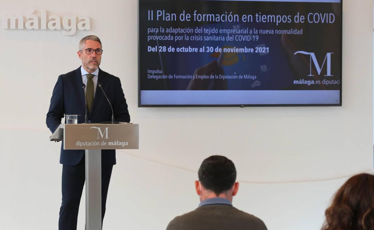 La Diputación pone en marcha 18 cursos de formación gratuitos para empresarios, trabajadores y parados