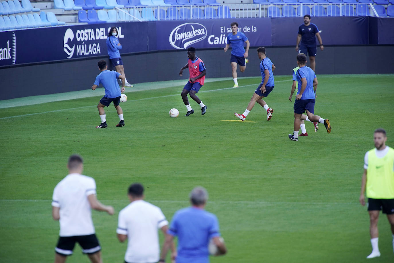 Fotos del entrenamiento del Málaga en La Rosaleda.