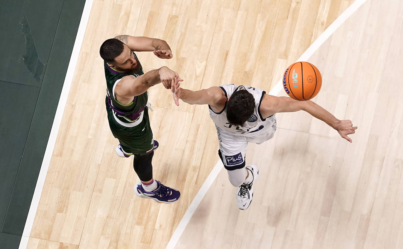 Victoria cómoda del Unicaja ante el Dijon. 