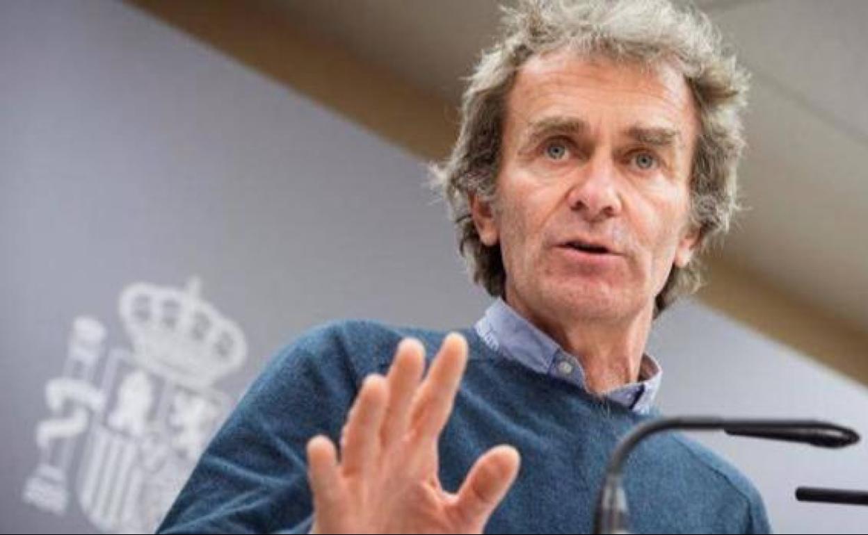 Vacunas coronavirus: Fernando Simón no ve necesaria una tercera dosis «en general» y asegura que la inmunidad «dura años»