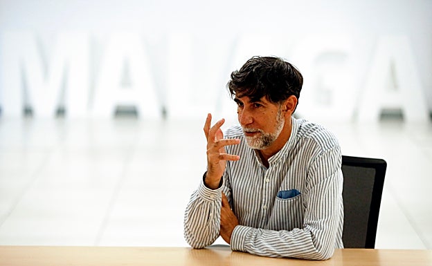 Francisco Vico, durante la entrevista en la Redacción de SUR.