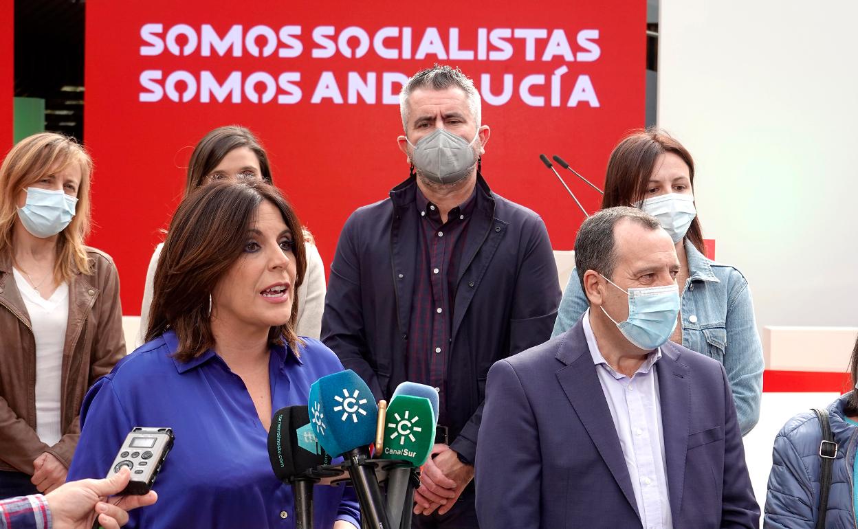 Ruiz Espejo, ayer, junto a Ángeles Férriz en Torremolinos.