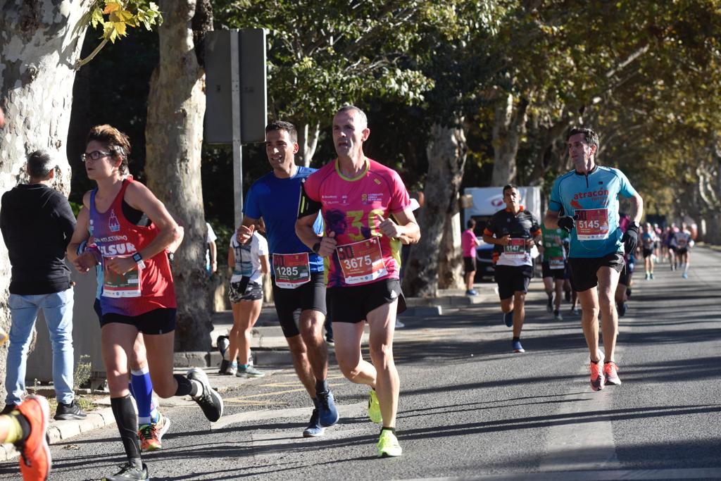 Unos 7.000 corredores estaban inscritos para recorrer las calles de la ciudad en la edición de 2021. 