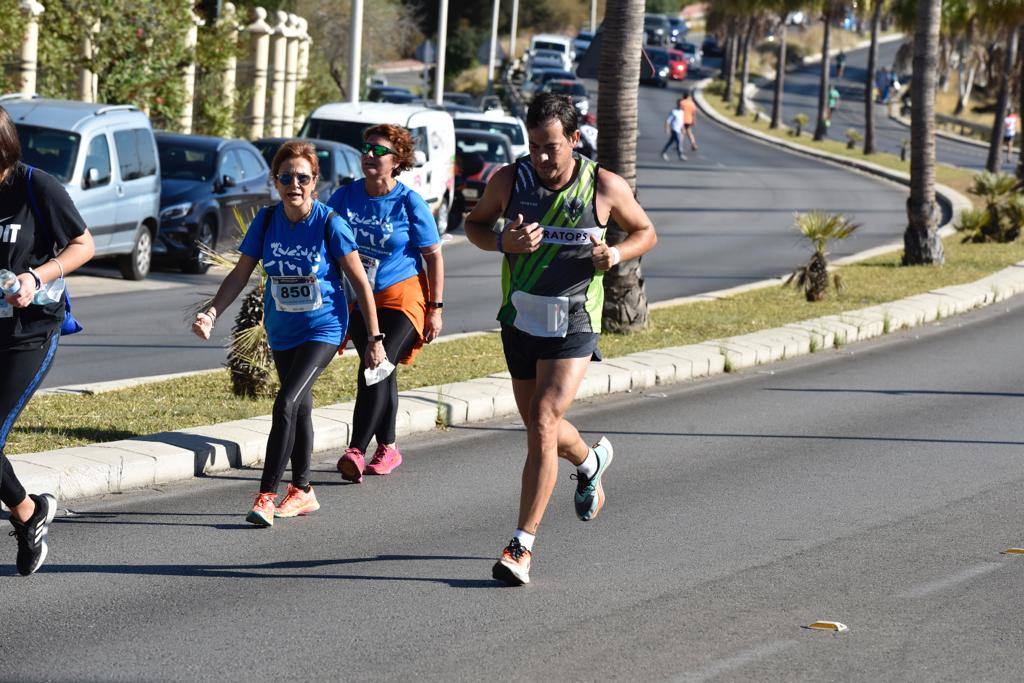 La Carrera Litoral Holiday World cuenta, como en cada edición, con tres modalidades diferentes en la carrera: de 21 kilómetros (media maratón), y de 10 y 5 kilómetros, pensados para pasear y para los niños. También se podía colaborar con dorsal 0