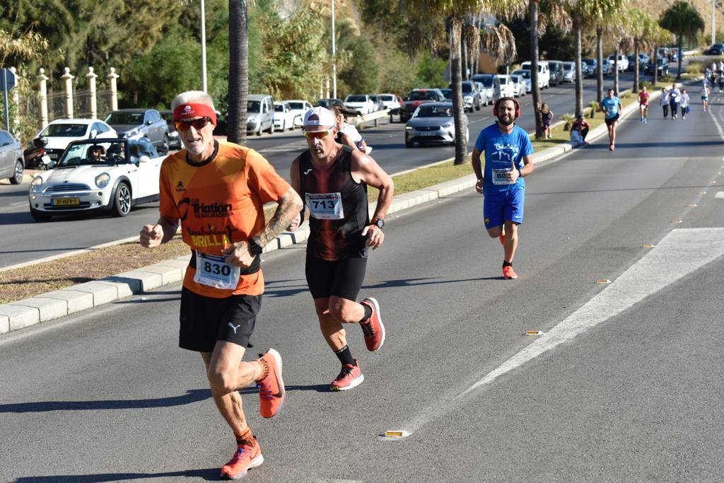 La Carrera Litoral Holiday World cuenta, como en cada edición, con tres modalidades diferentes en la carrera: de 21 kilómetros (media maratón), y de 10 y 5 kilómetros, pensados para pasear y para los niños. También se podía colaborar con dorsal 0