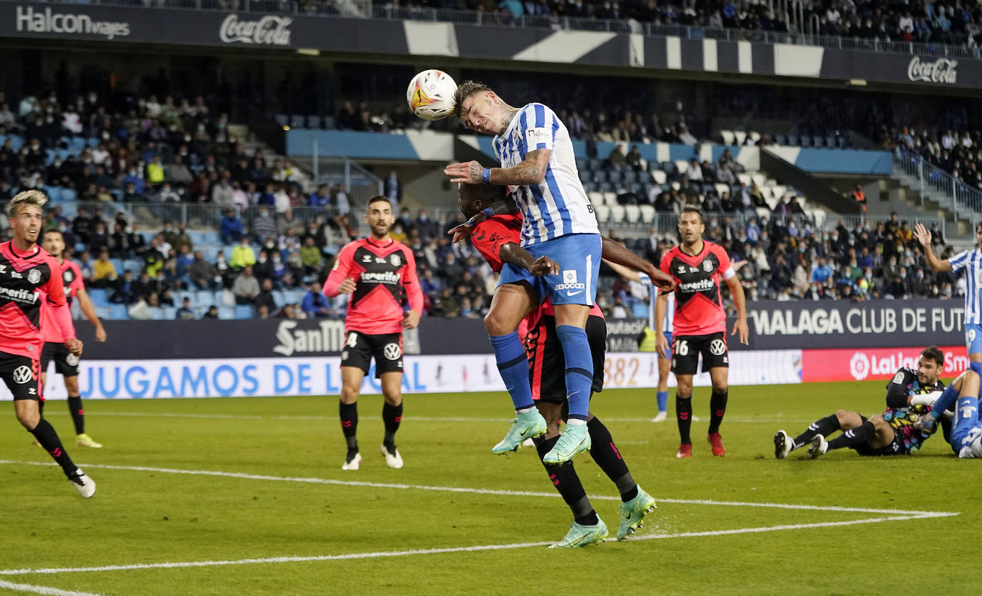 El Málaga se adelantó en el marcador con un gol de penalti 