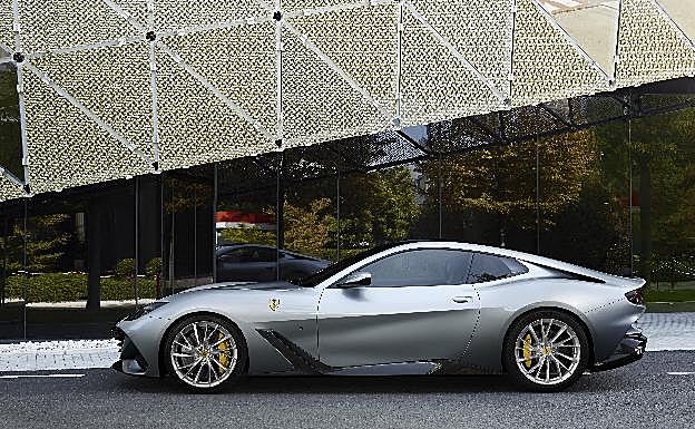 Ferrari revela su última incorporación, un coupé V12 biplaza llamado BR20