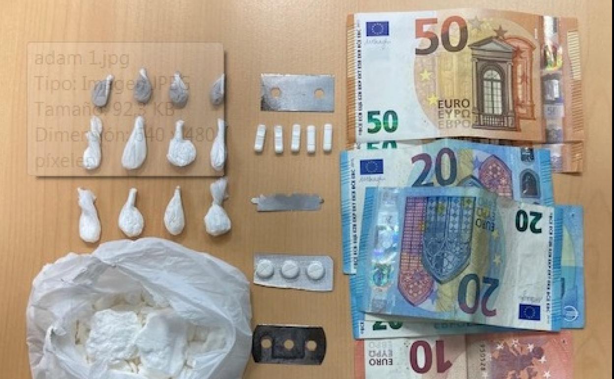 Seis detenidos al desmantelar un punto de venta de cocaína en una cafetería de El Palo