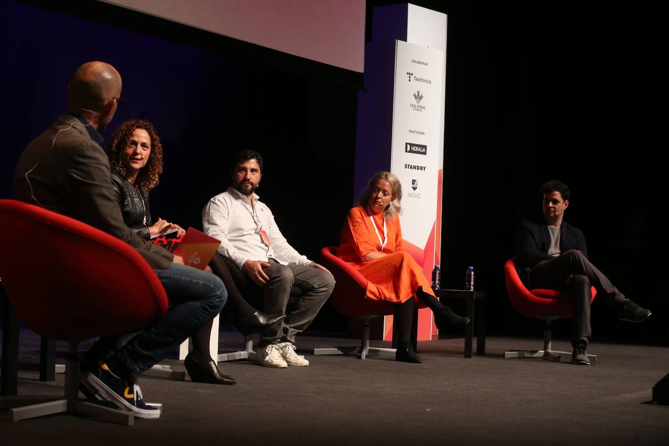 SUR organiza la primera edición de un foro que analiza el protagonismo creciente de la provincia en el proceso de transformación digital