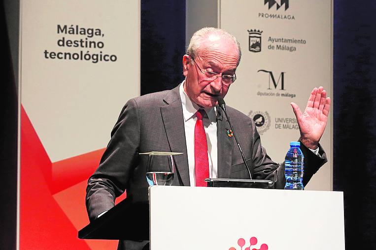 «Los retos son inmensos y debemos estar a la altura», sostiene De la Torre