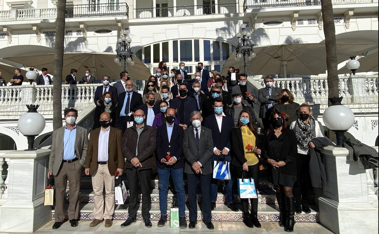 El acto se realizó en el vestíbulo de la sede de la Cámara de Comercio de Málaga, con un ambiente muy íntimo. 