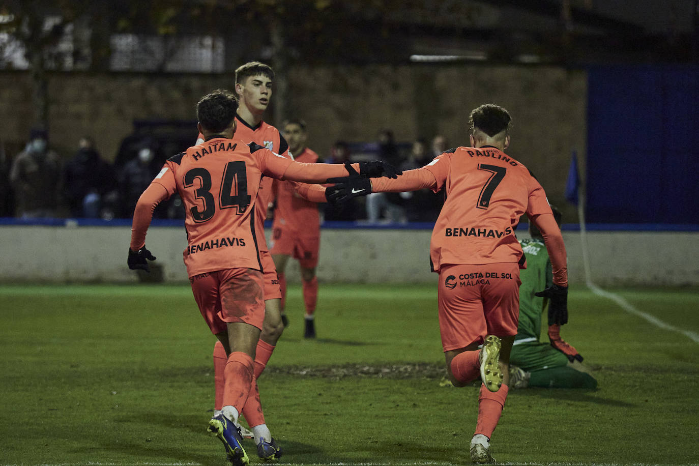 El Málaga encarriló el partido en la primera mitad con dos goles 