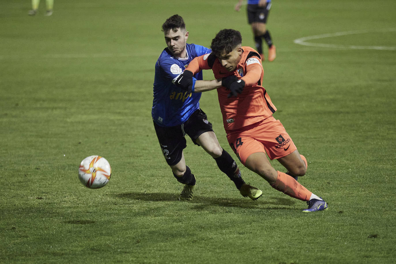 El Málaga encarriló el partido en la primera mitad con dos goles 