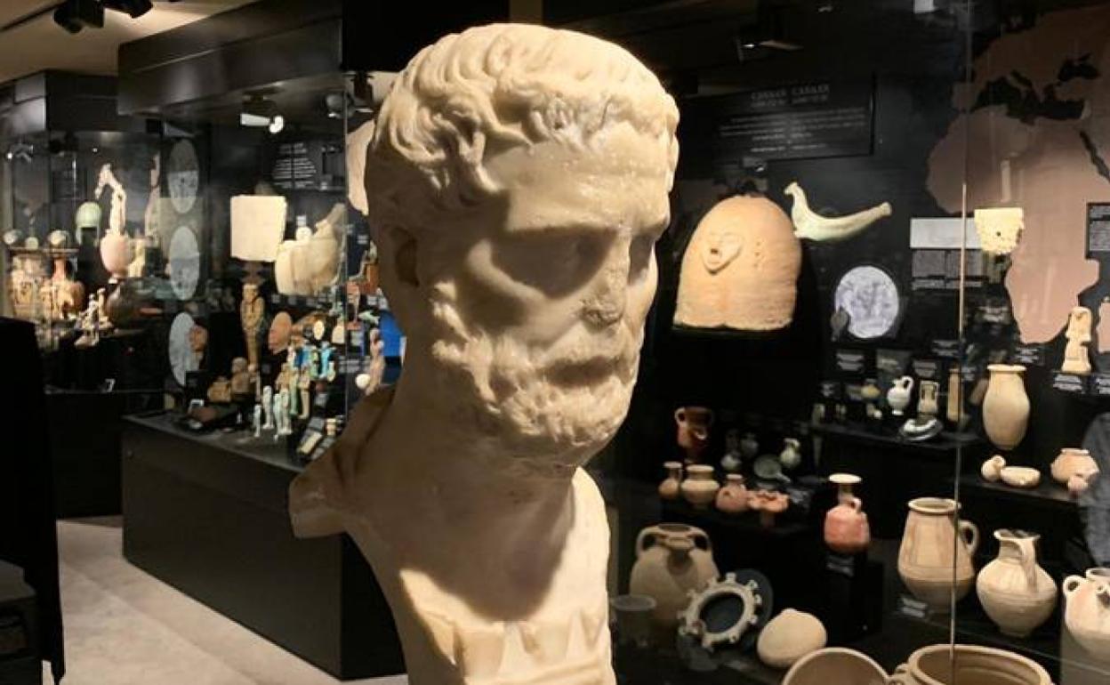 El busto, en la galería de la Colección Ifergan.