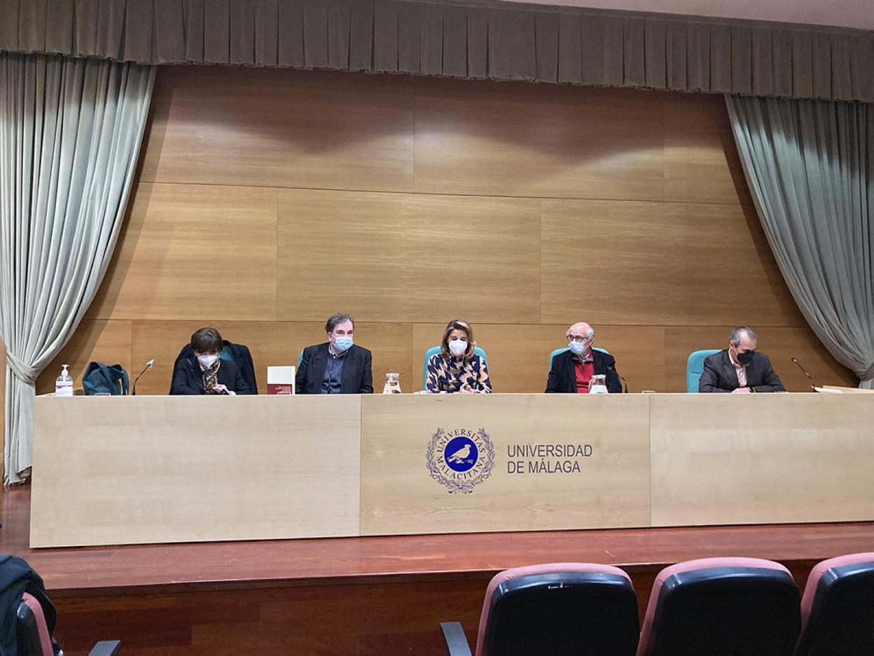 Presentación de 'Málaga literaria', libro del catedrático Enrique Baena