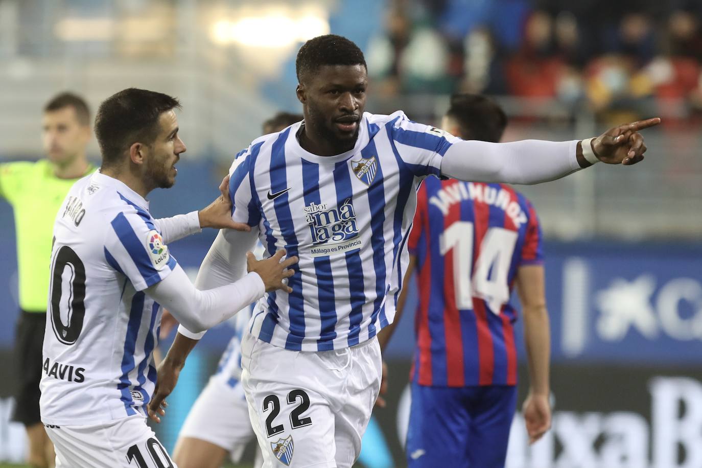 Fotos: El Málaga empata en el campo del Eibar (2-2)