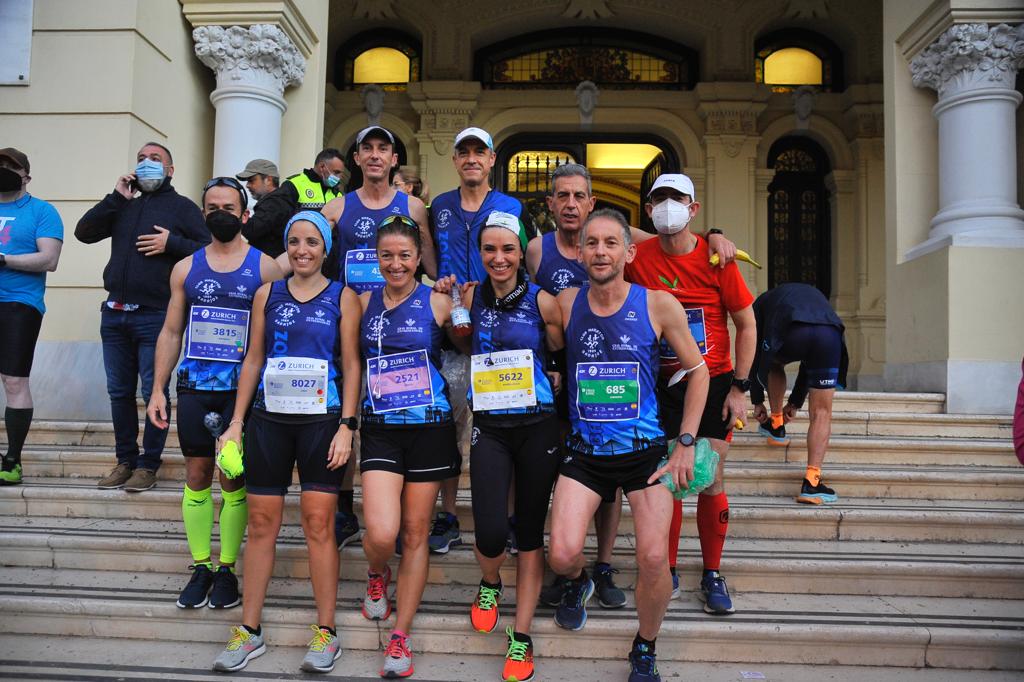 Cerca de 9.000 corredores participan en esta prueba que incluye también una media maratón, con 4.700 atletas más