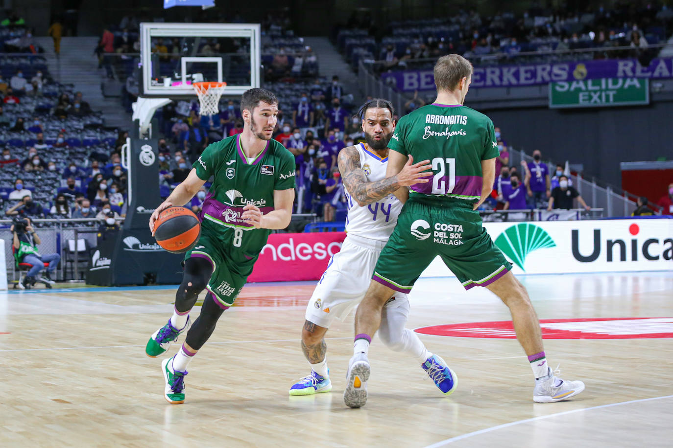 Derrota del Unicaja en la cancha del Real Madrid.