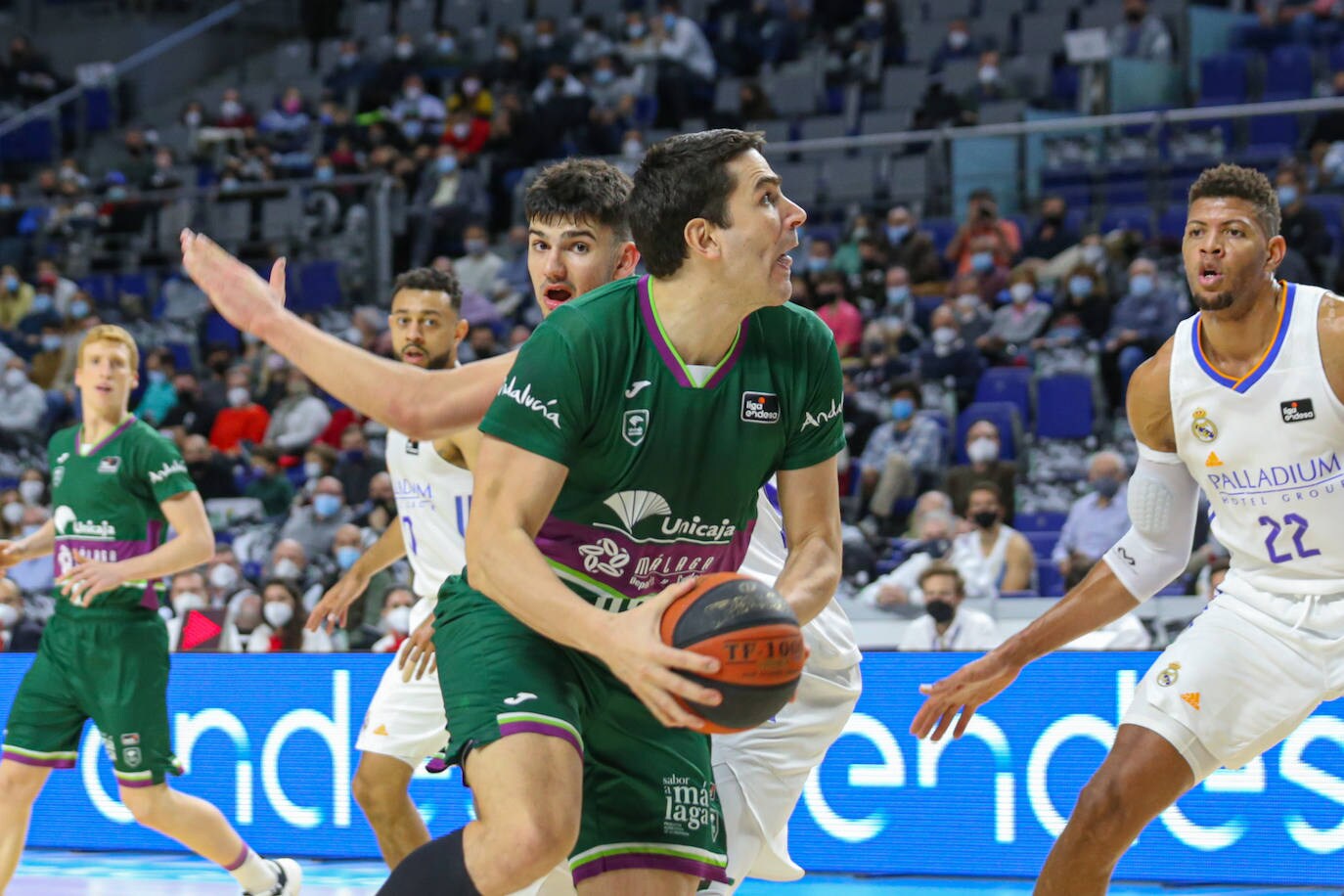 Derrota del Unicaja en la cancha del Real Madrid.