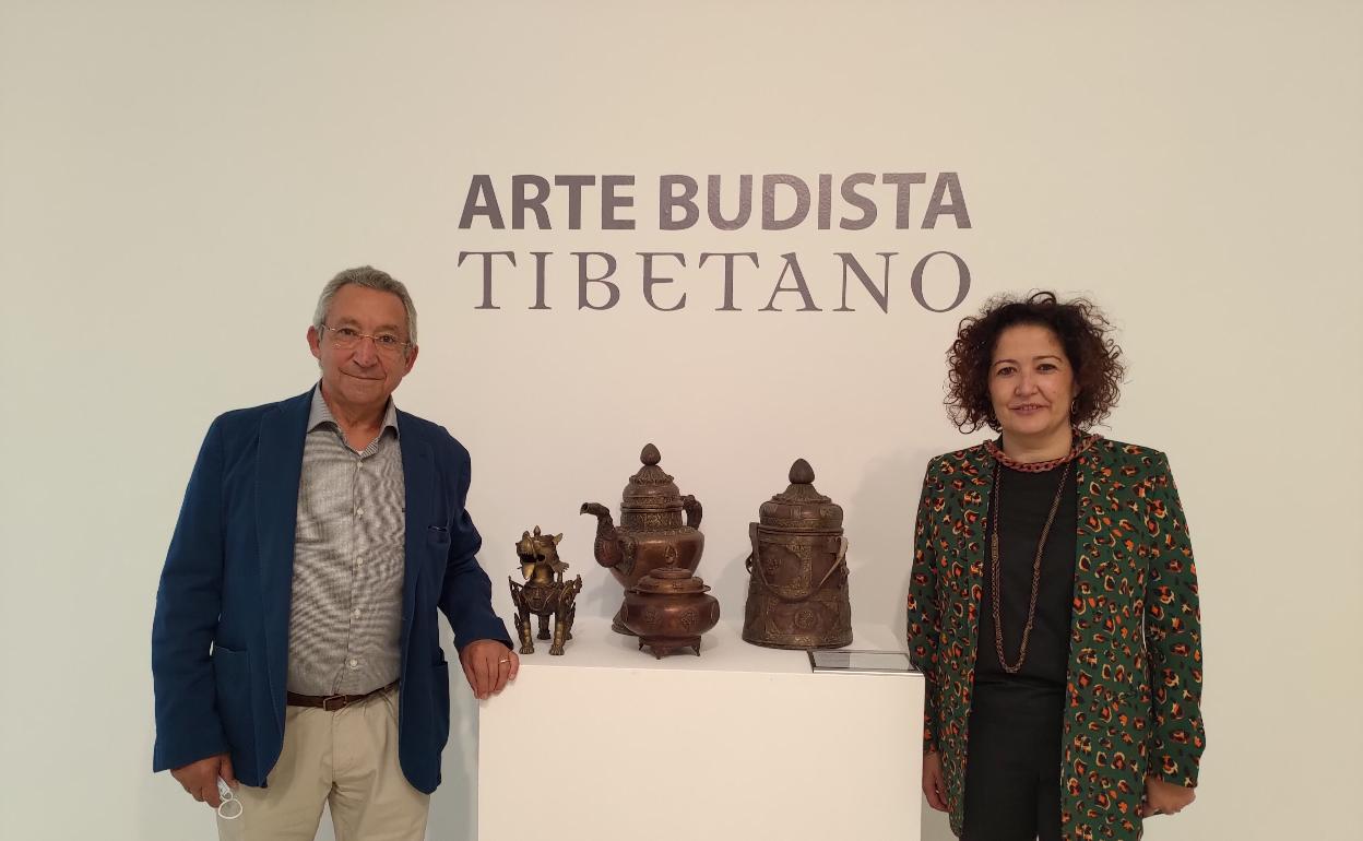El arte tibetano del Centro Budista Karma Guen se instala en el CAC de Vélez-Málaga
