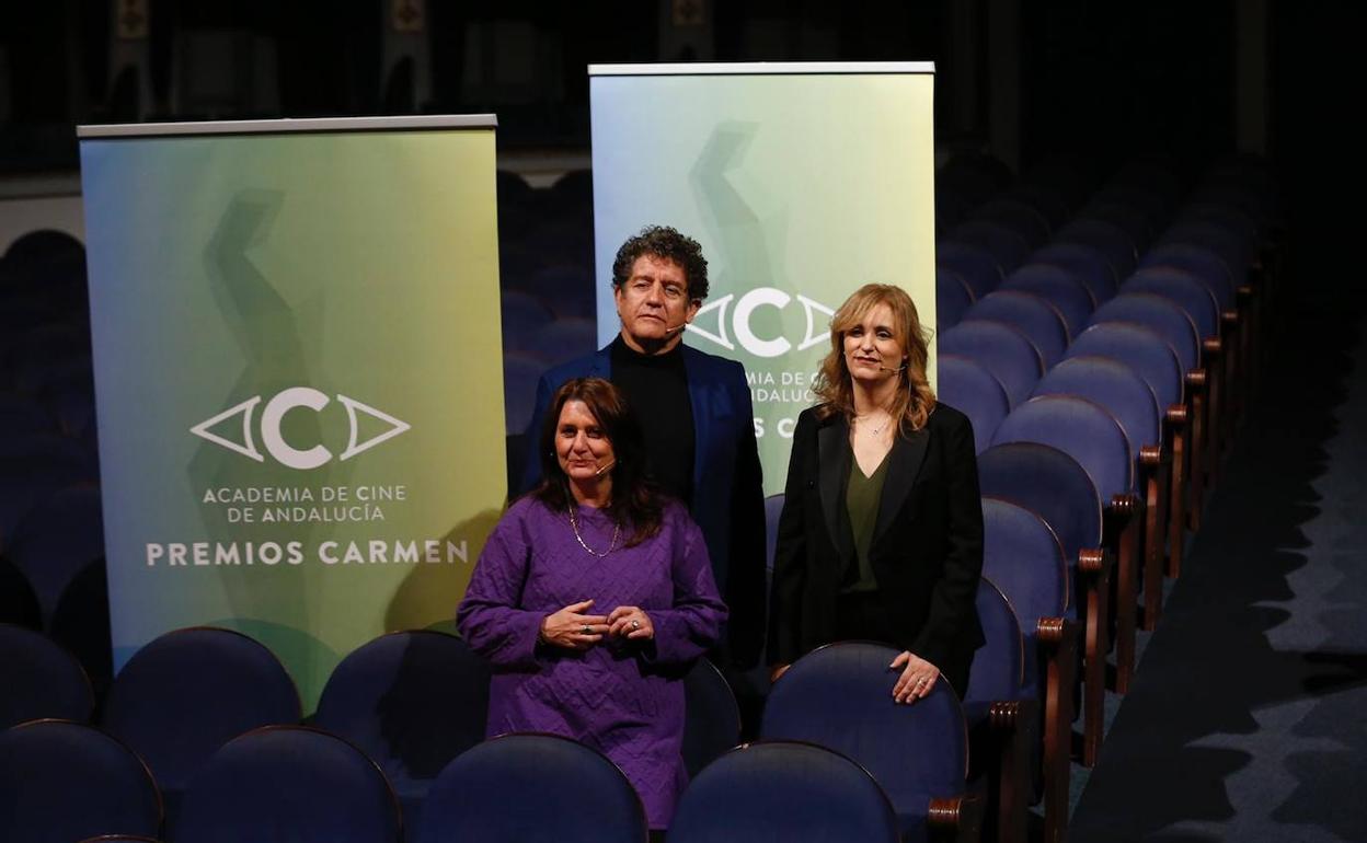 Adelfa Calvo, Pedro Casablanc y Marta Velasco, en el Cervantes para desvelar los nominados. 