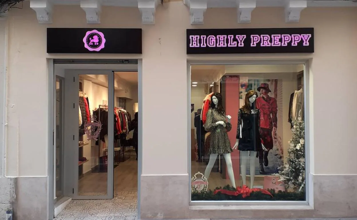 La marca de moda femenina 'Highly Preppy', popular entre las famosas, abre tienda en Málaga