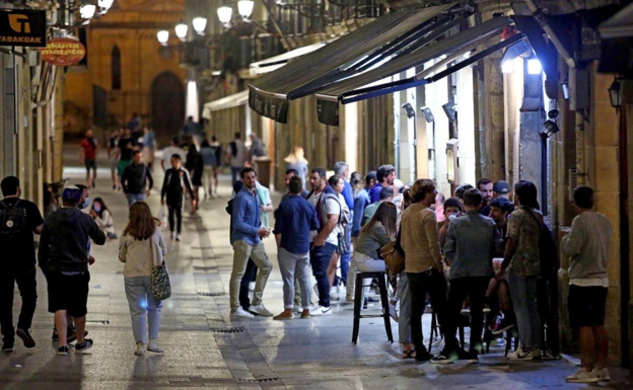 Coronavirus: El TSJA rechaza implantar el certificado covid para la hostelería y ocio nocturno en Andalucía