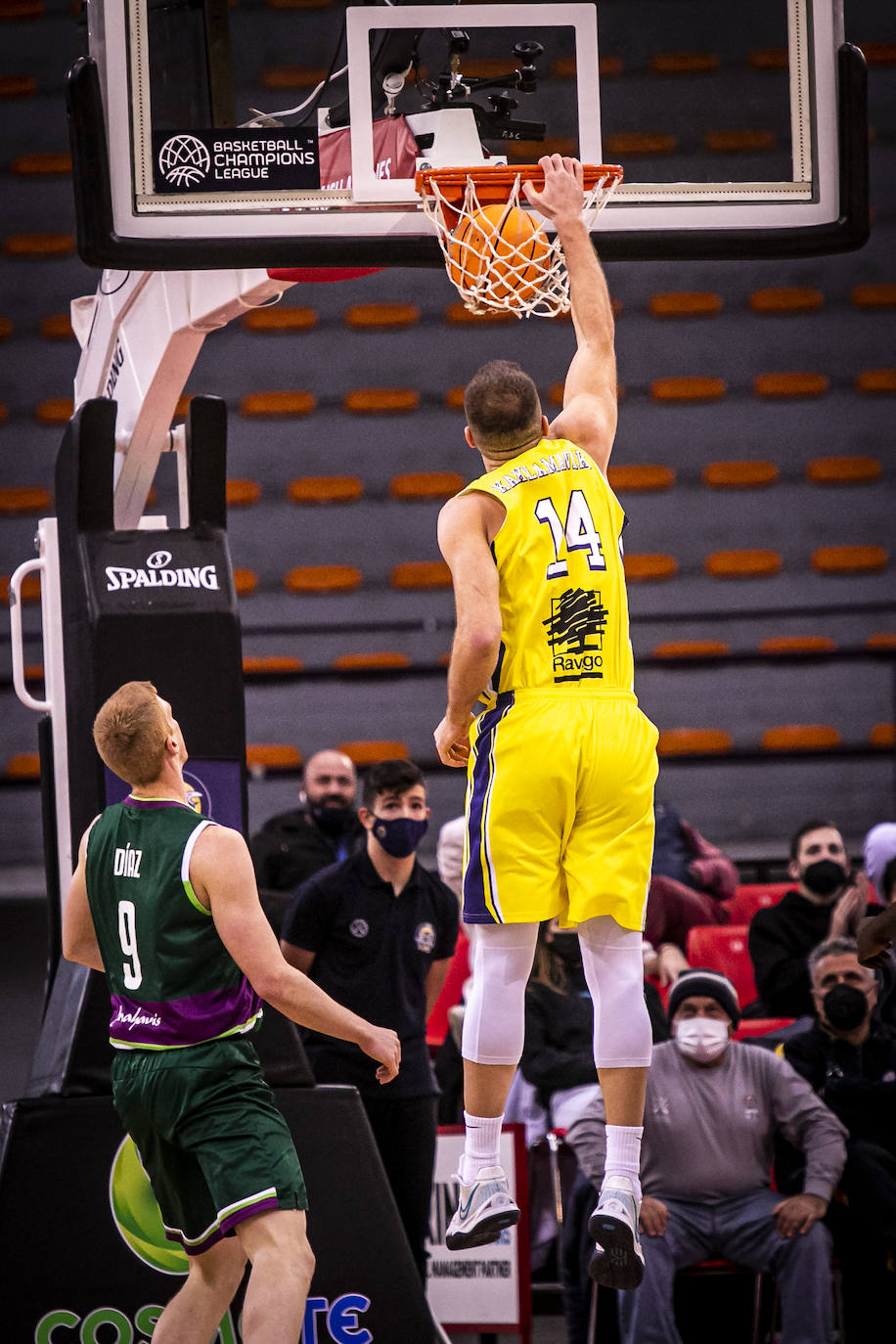 El Unicaja pierde en su visita al Lavrio Megabolt. 