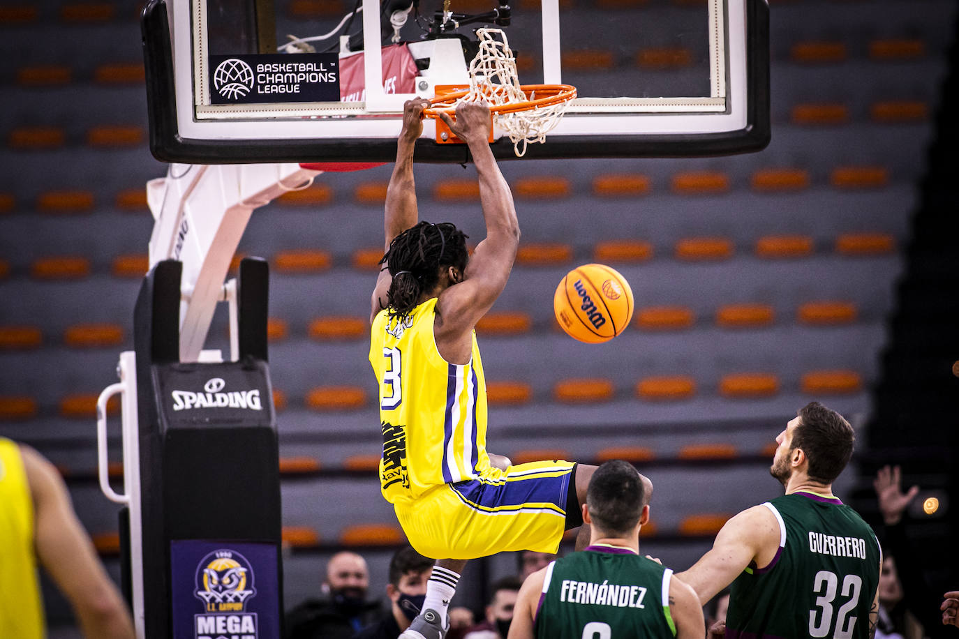 El Unicaja pierde en su visita al Lavrio Megabolt. 