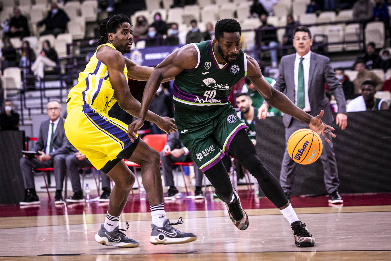 El Unicaja pierde en su visita al Lavrio Megabolt. 