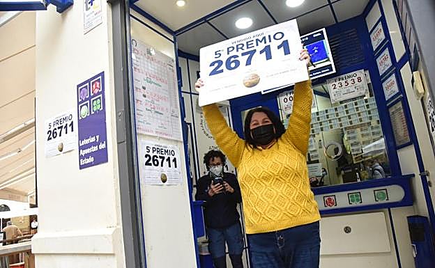 Galería. Agraciados de Málaga en el sorteo de la Lotería.