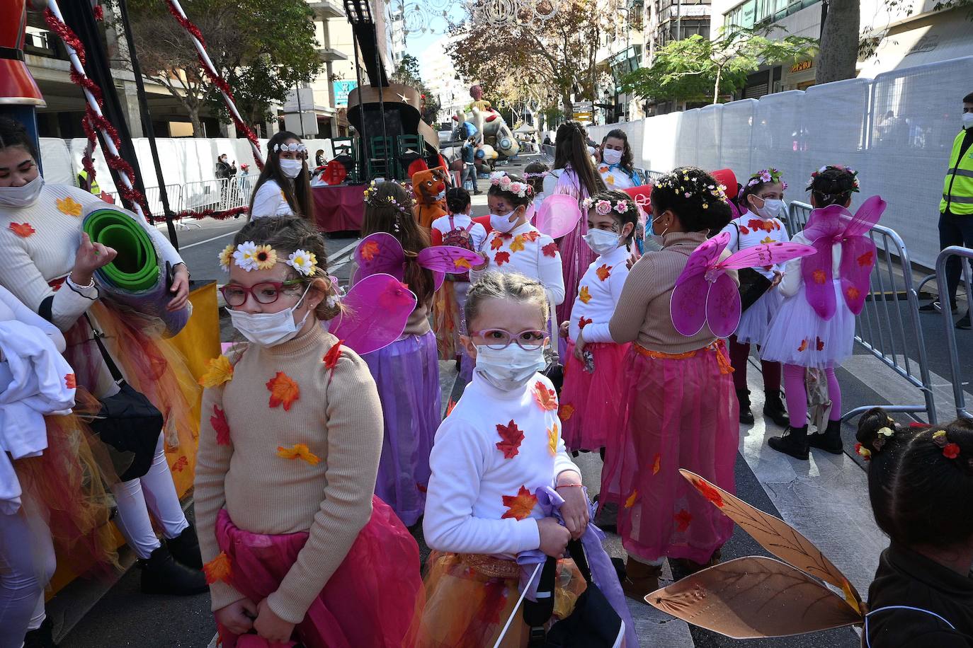 Fotos: Los Reyes saludan a los niños en Marbella, Puerto Banús y San Pedro