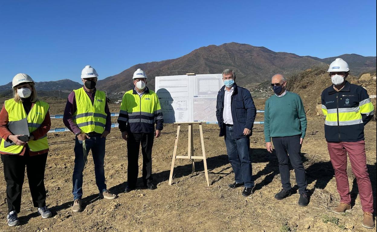 Un nuevo depósito de agua mejorará y garantizará el suministro en Estepona