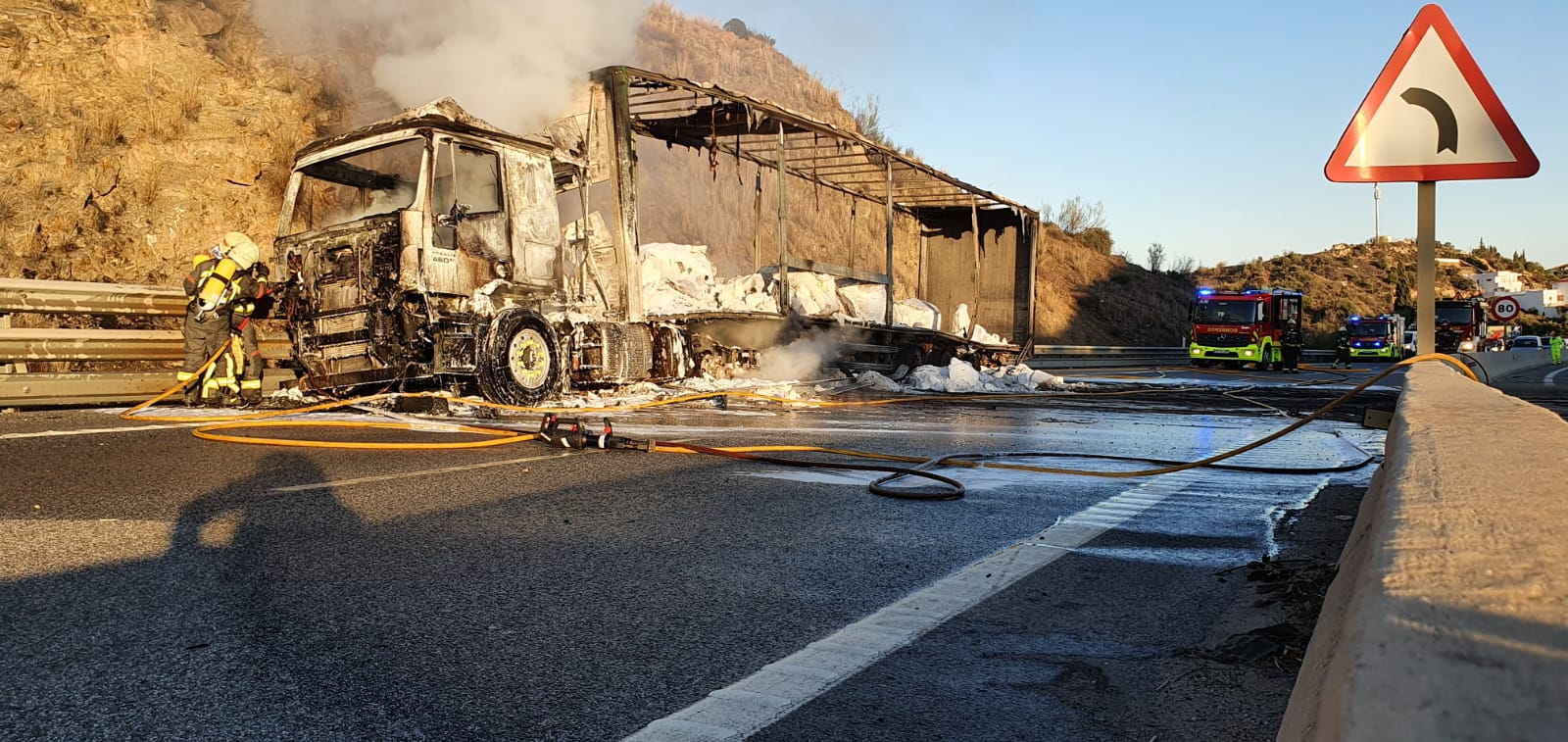 Así fue el incendio de un camión con 24 toneladas de nitrato potásico