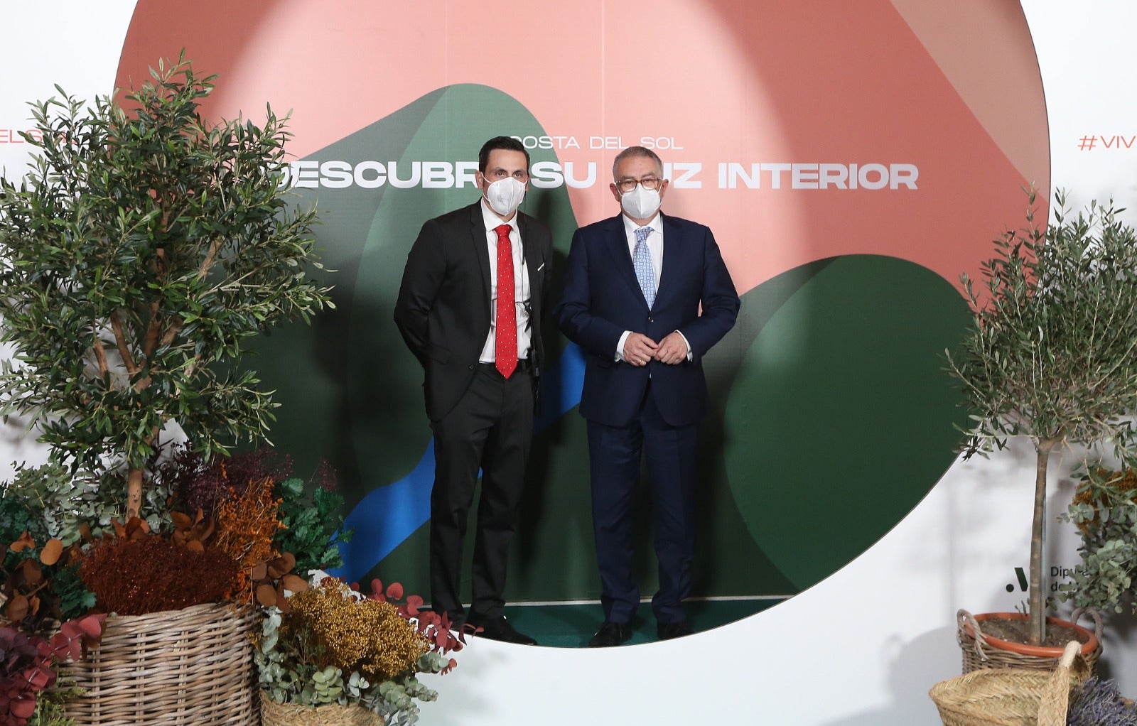 El Palacio de Neptuno acogió anoche un evento de Turismo Costa del Sol que pone el foco en el atractivo de las sierras y valles de la provincia