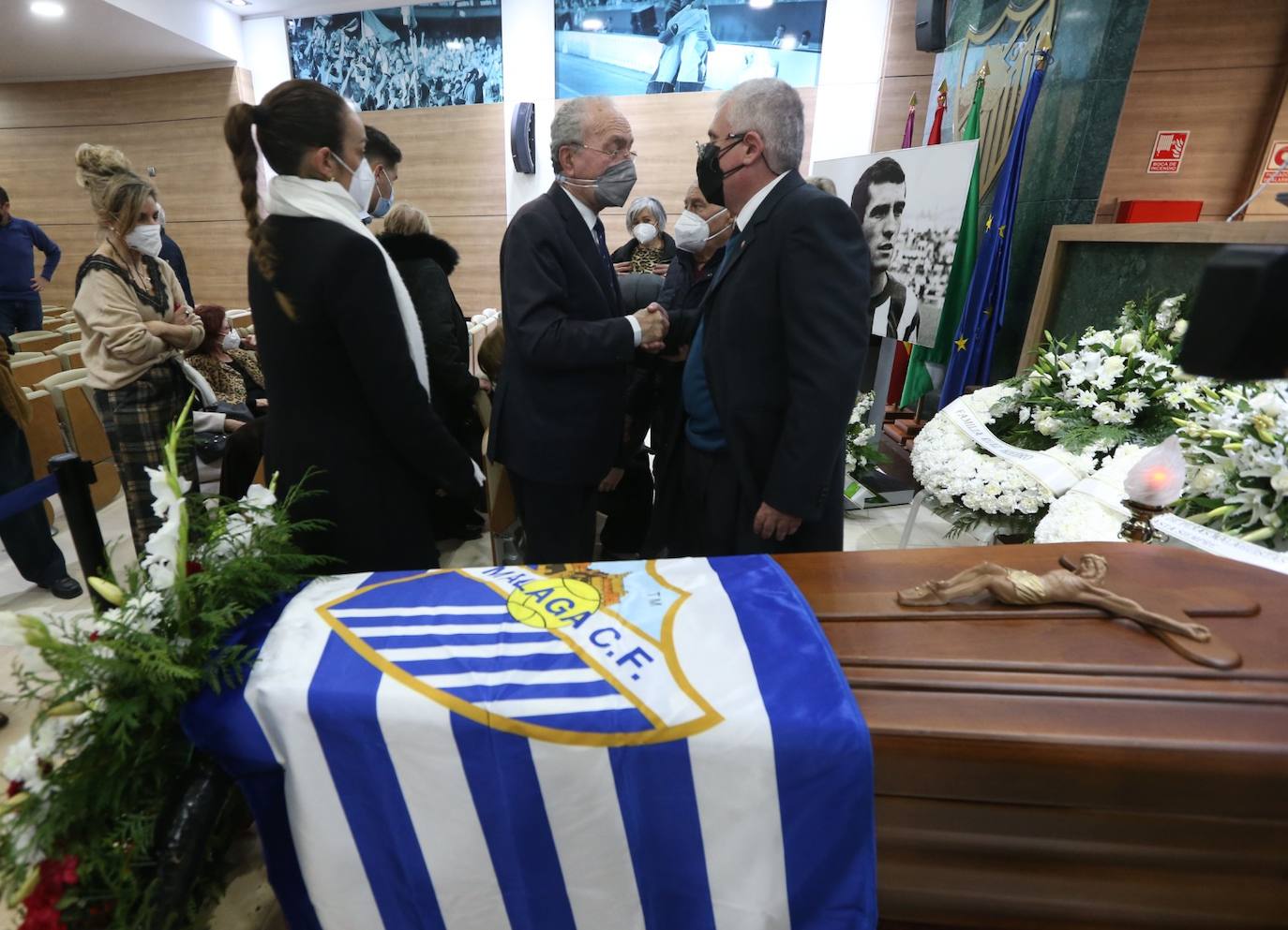 Capilla ardiente por Antonio Benítez en La Rosaleda