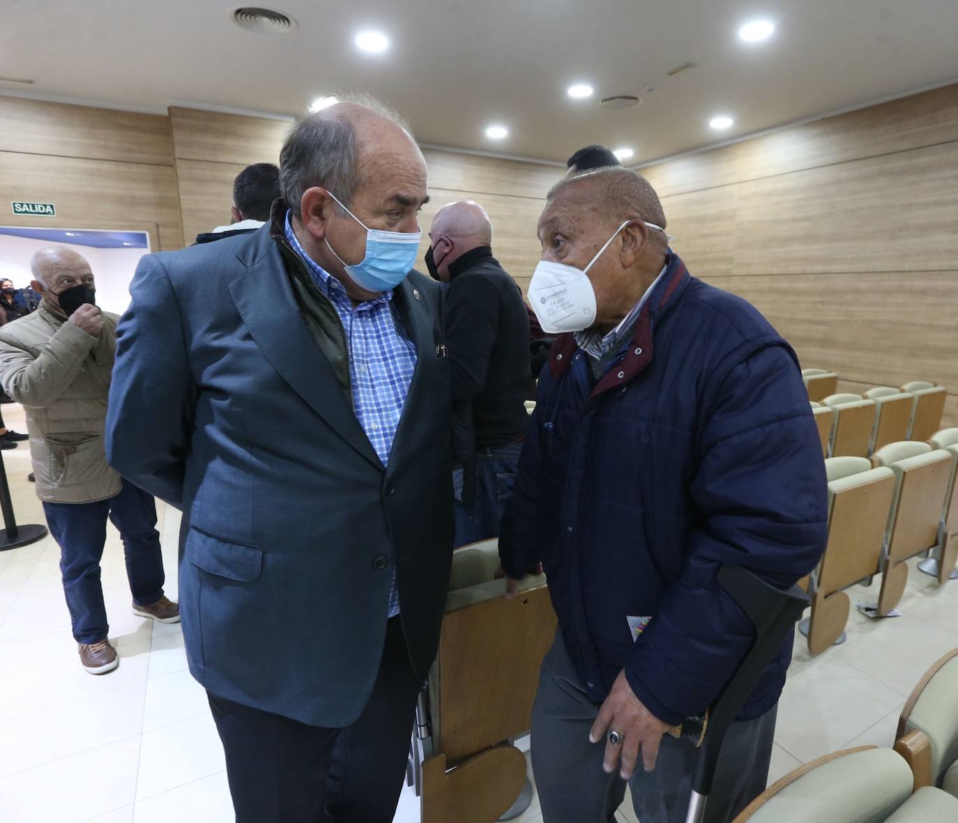 Capilla ardiente por Antonio Benítez en La Rosaleda