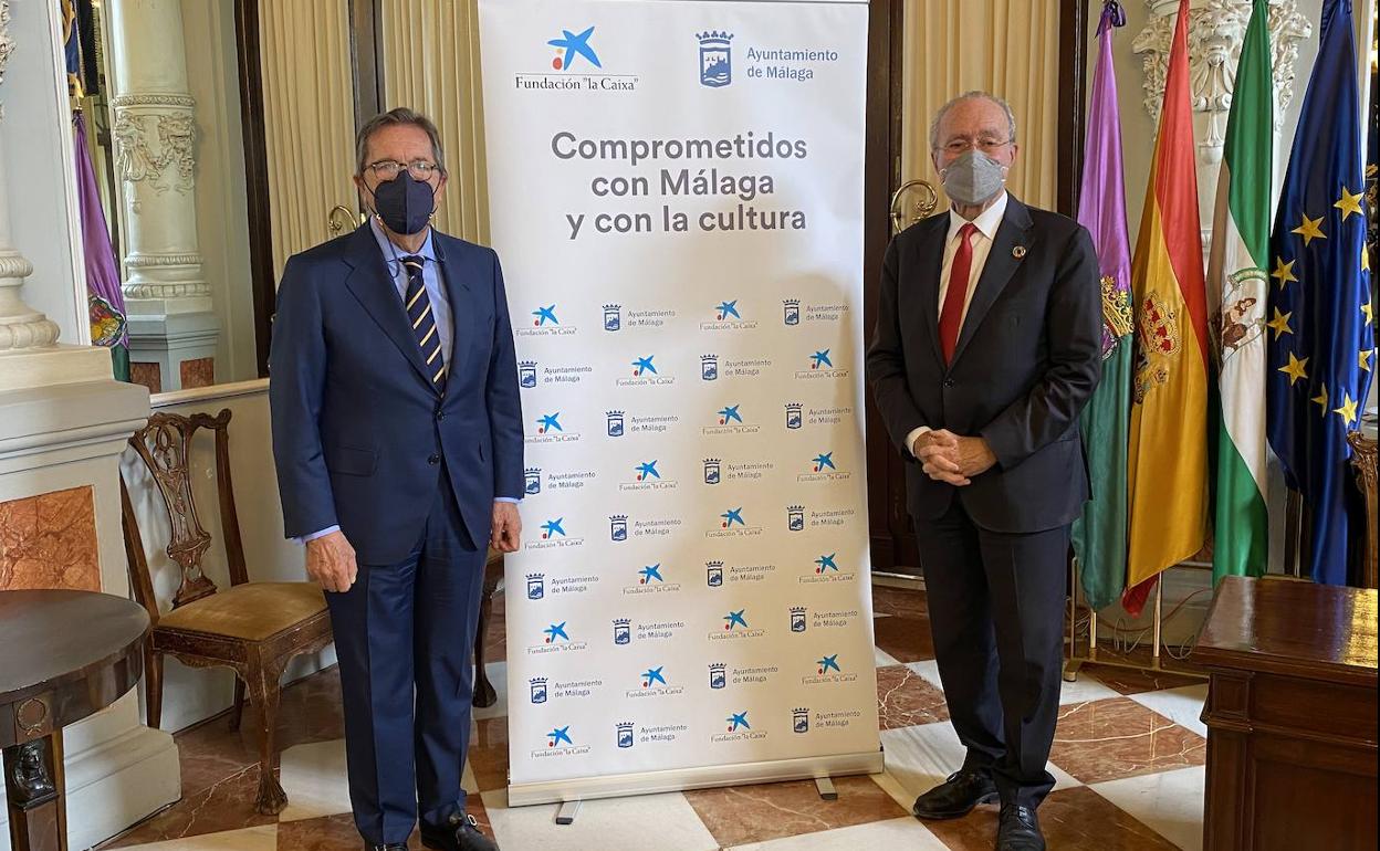 El director general de la Fundación «La Caixa», Antonio Vila, y el alcalde de Málaga, Francisco de la Torre.