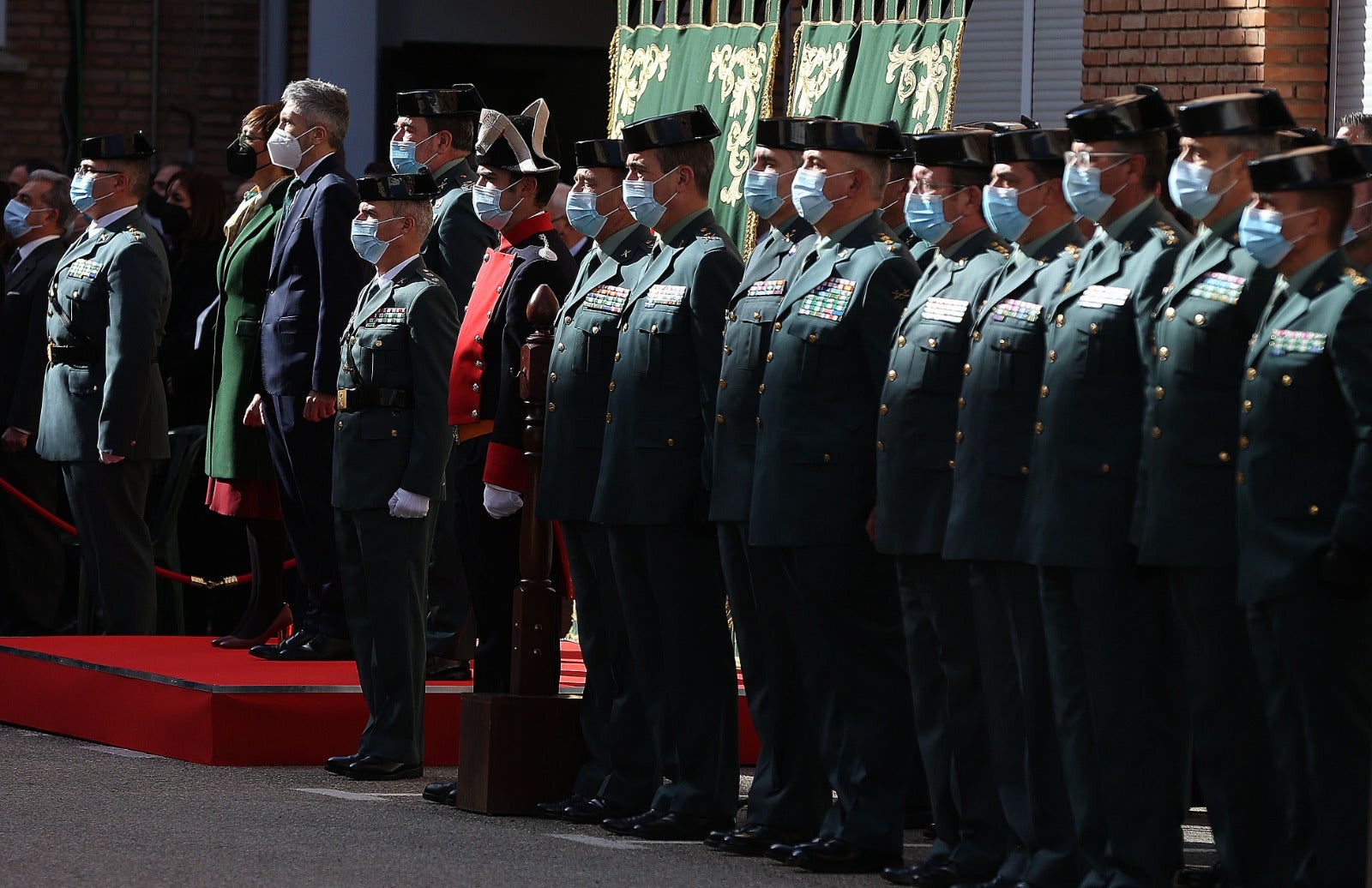 El ministro del Interior, Fernando Grande-Marlaska, ha presidido el acto al que también ha asistido la directora general de la Guardia Civil, María Gámez. Comandancia de la Guardia Civil de Málaga.